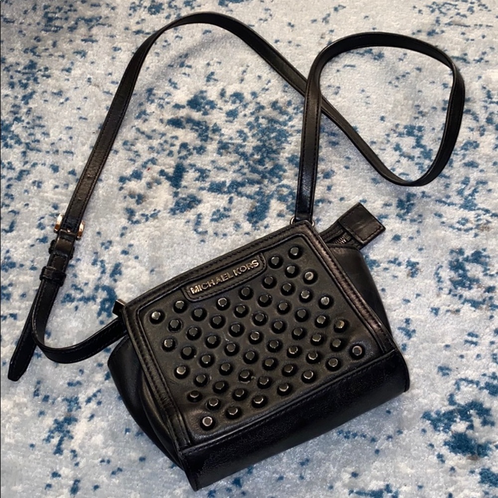 Michael kors black crossbody